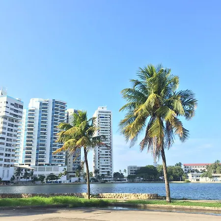 Con Hermosa Vista Y Cerca De Playas Apartamento